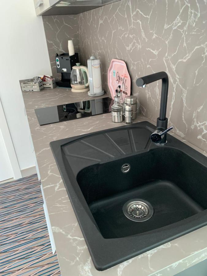 Flat B&B Terry In Ercolano Napoli Exterior photo